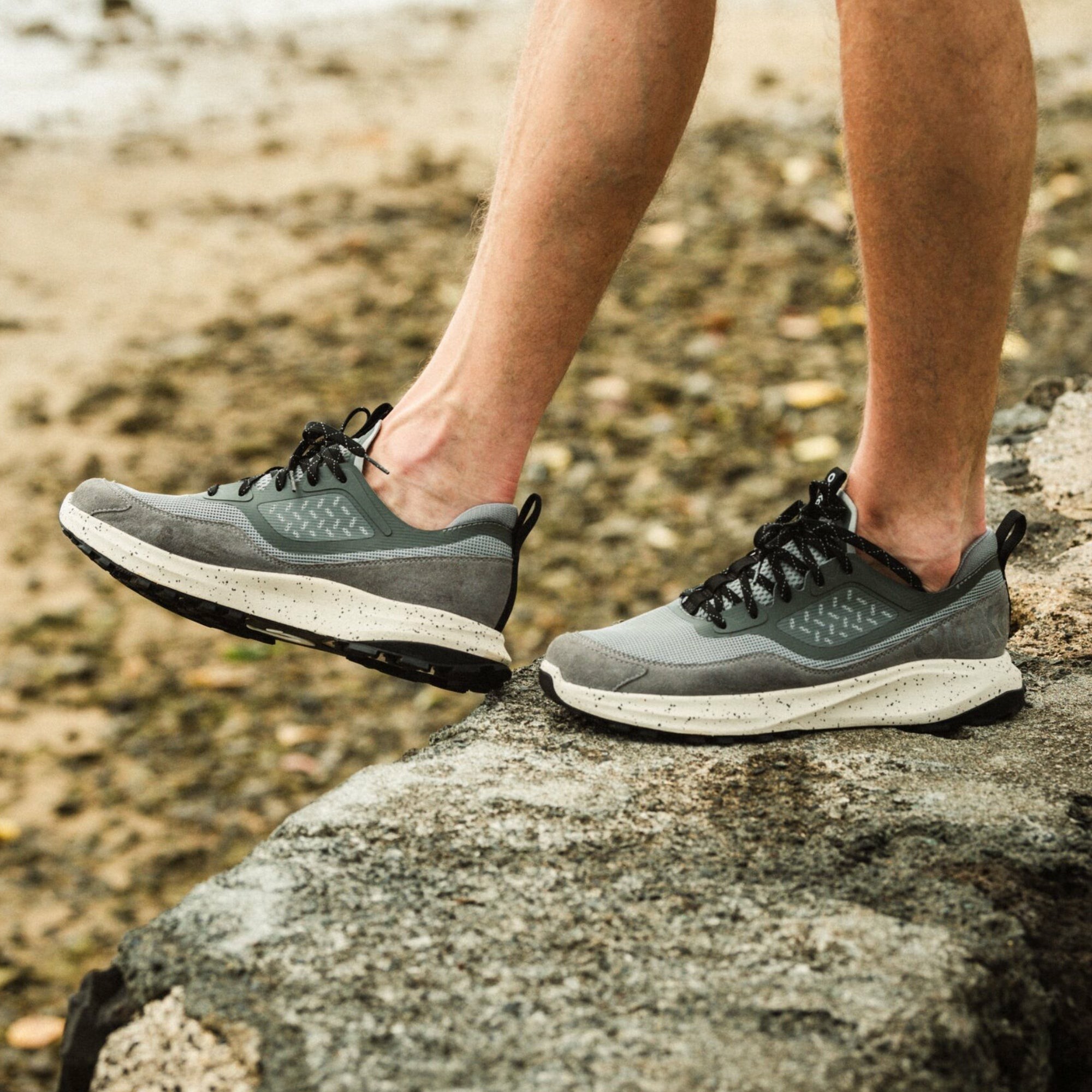 Makiki - Cloud Grey / Poi | Olukai
– OluKai - Image 2