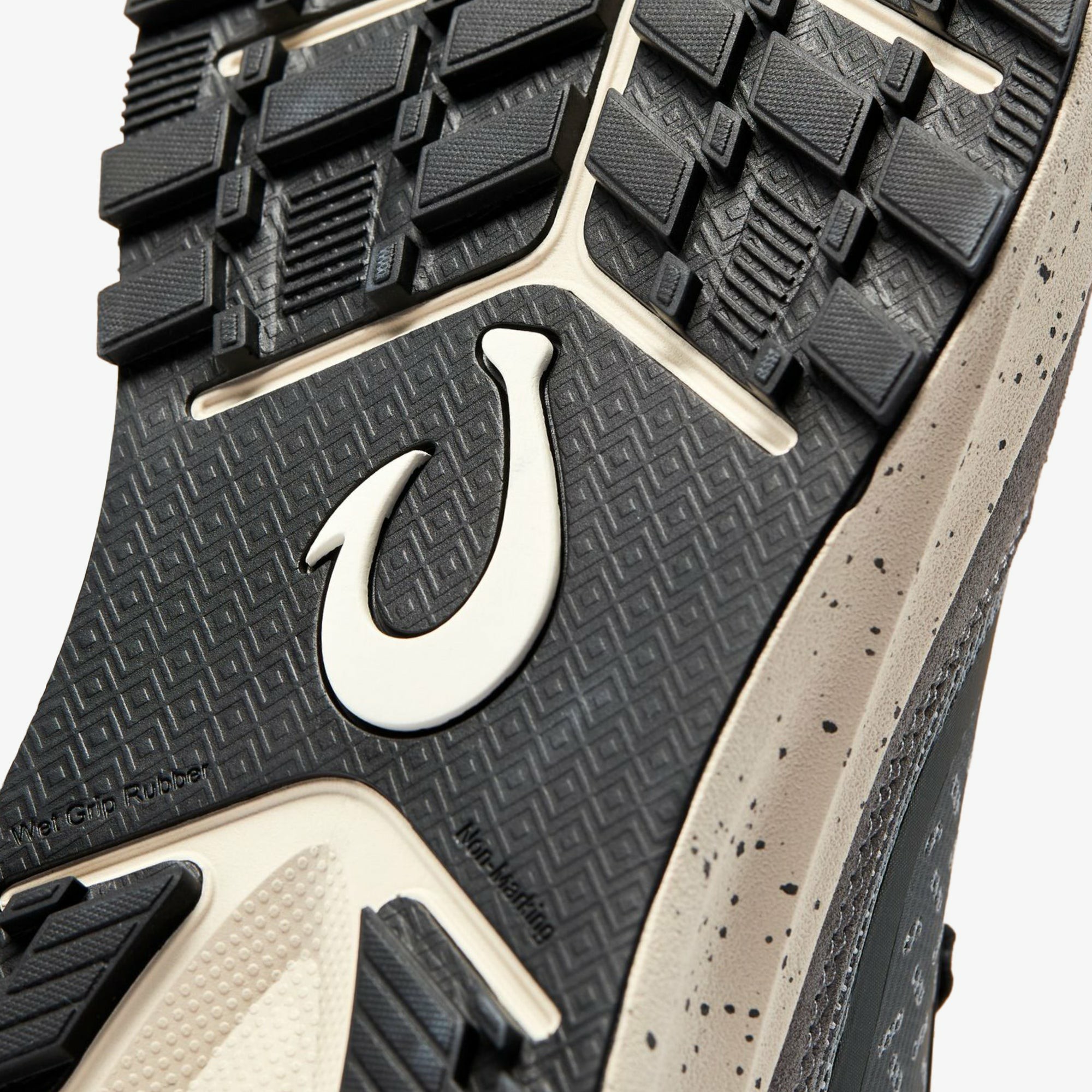 Makiki - Cloud Grey / Poi | Olukai
– OluKai - Image 7