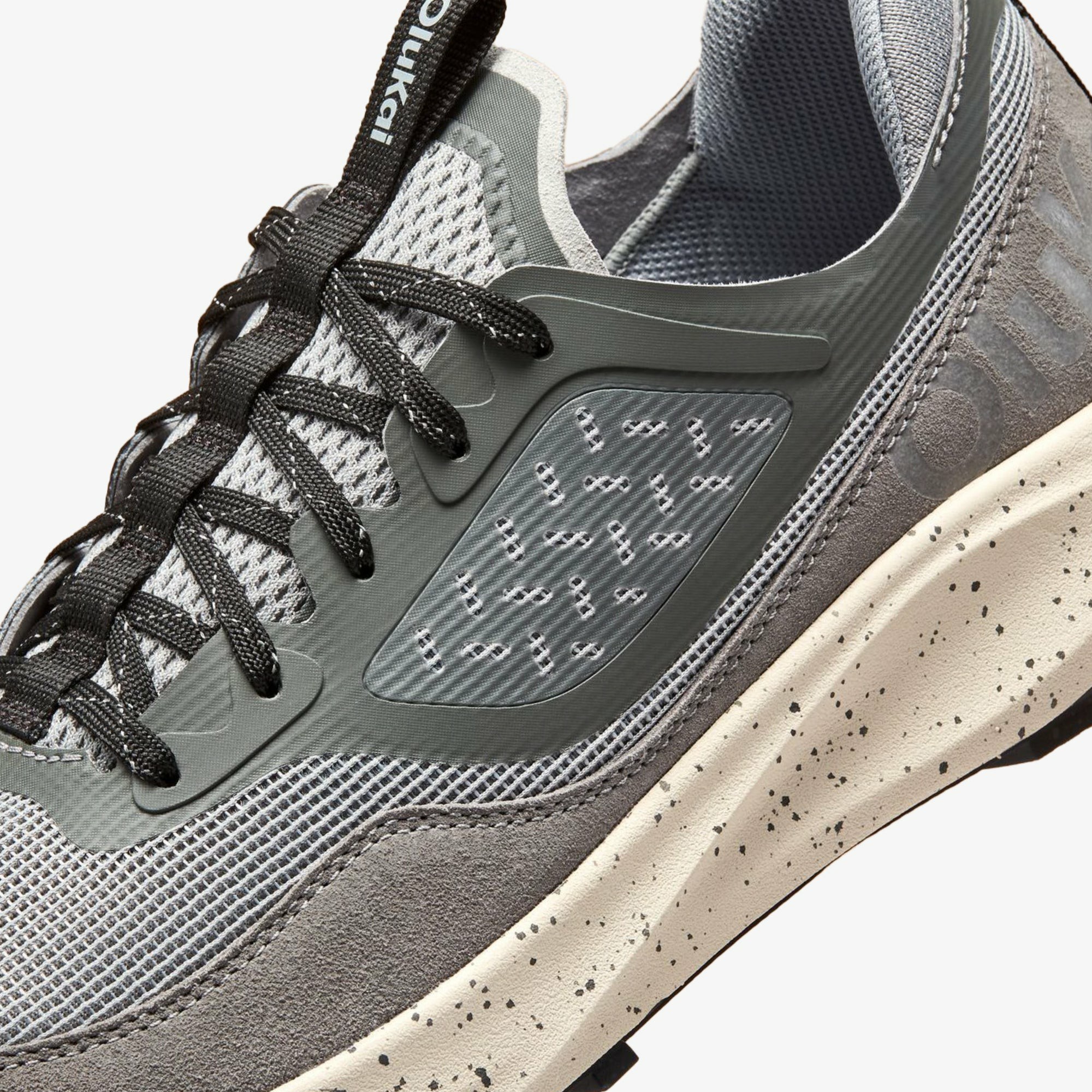 Makiki - Cloud Grey / Poi | Olukai
– OluKai - Image 8