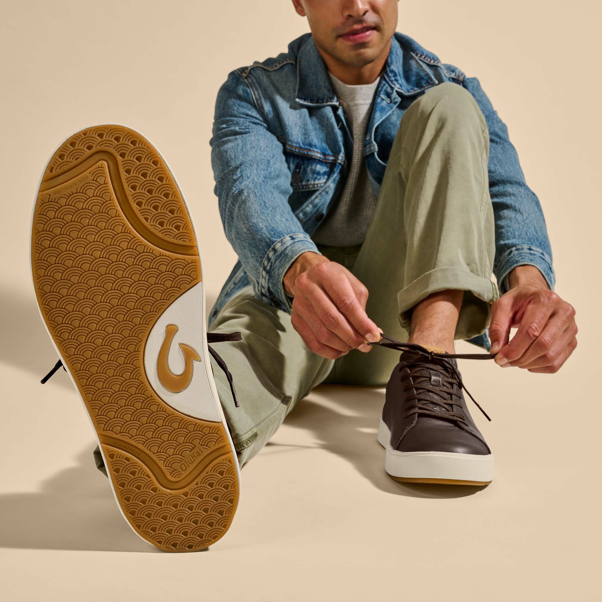 Lae‘ahi Lī ‘Ili Men's Leather Sneakers - Dark Java - Image 4
