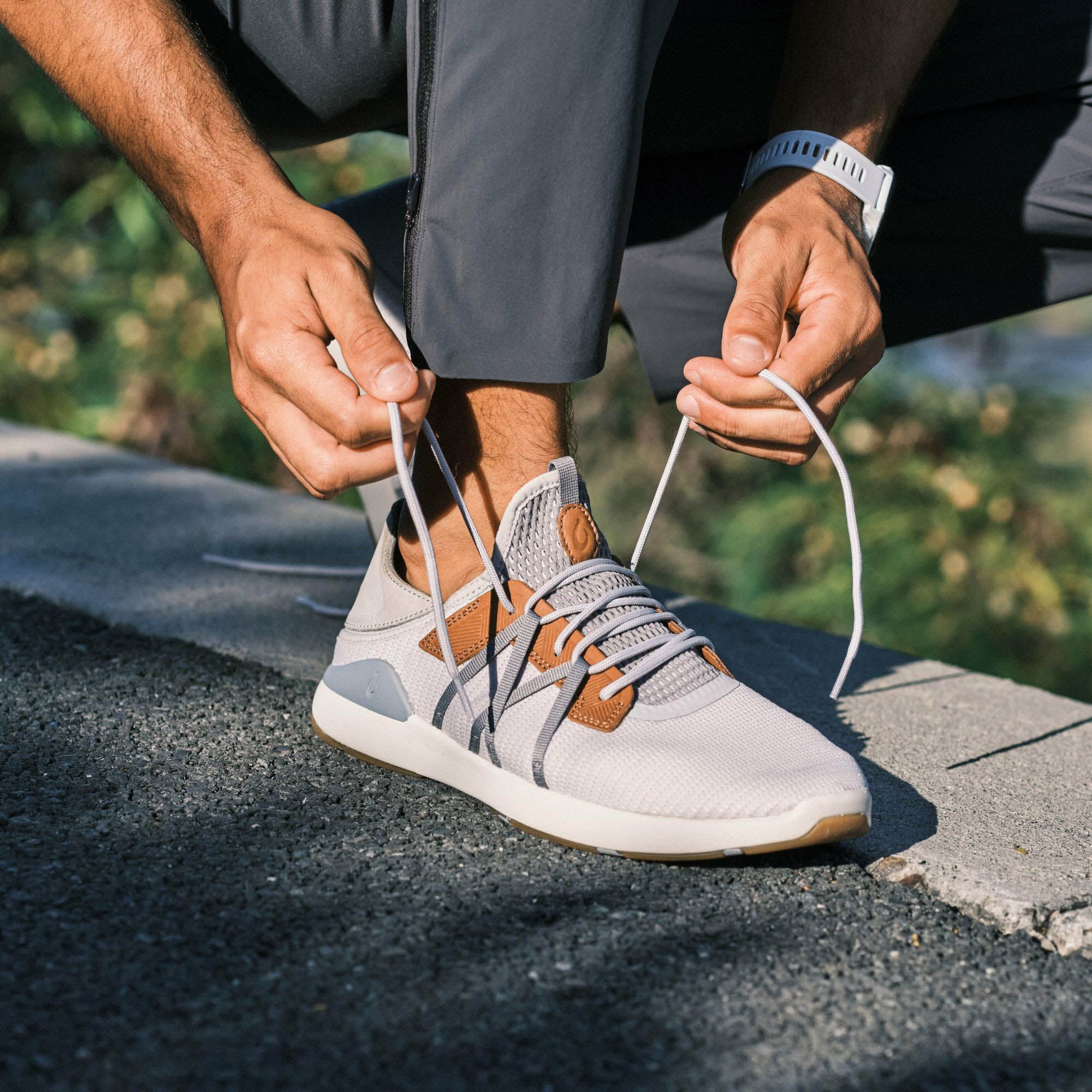 Mio Lī Men's Athletic Shoes - Mist Grey / Poi - Image 2