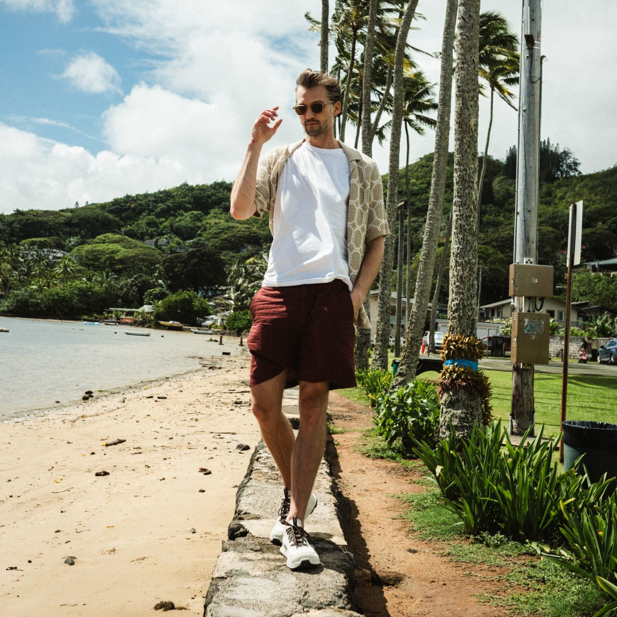 Makiki - White Sand / Tapa | Olukai
– OluKai - Image 3