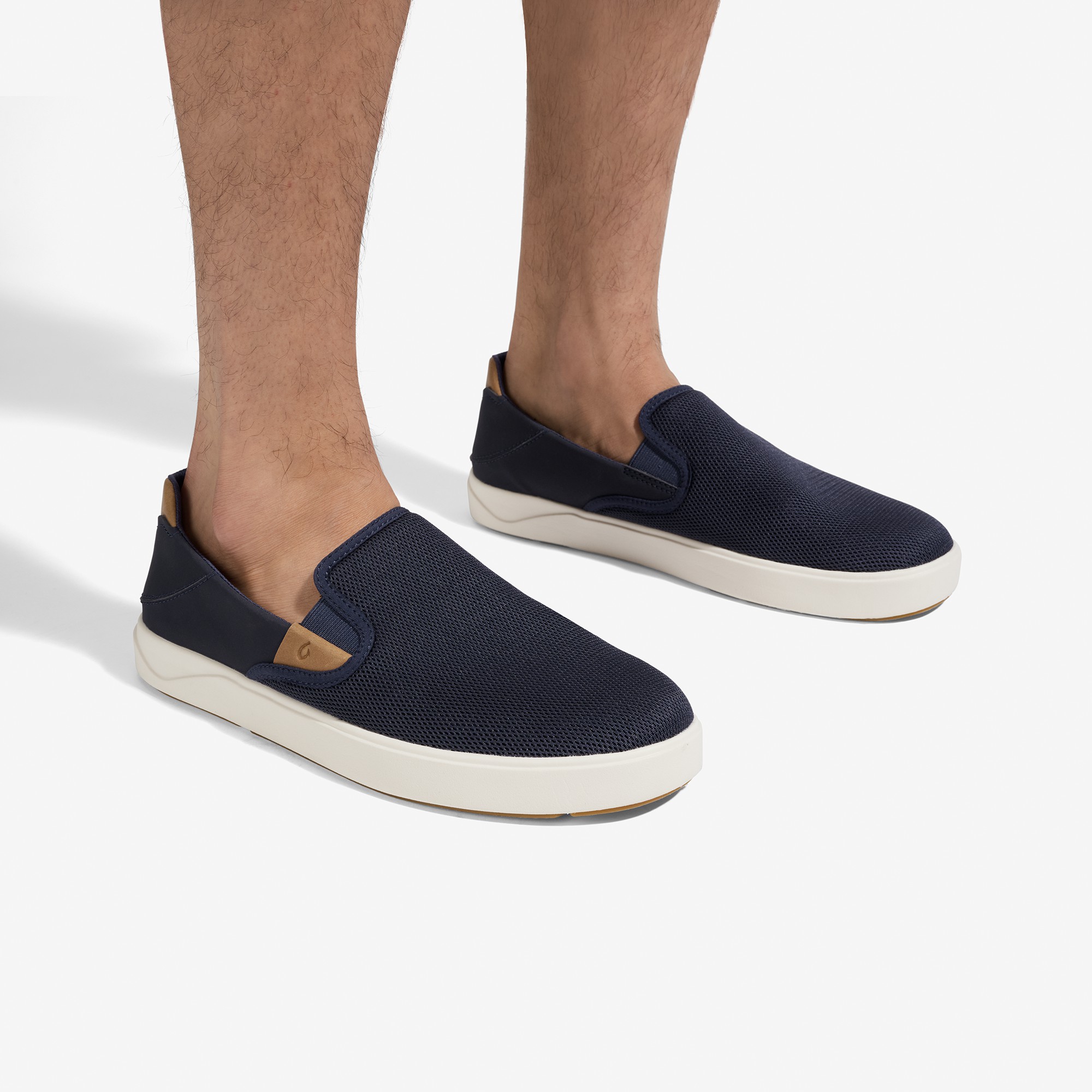 Laeʻahi Nui - Trench Blue / Tan
– OluKai - Image 2