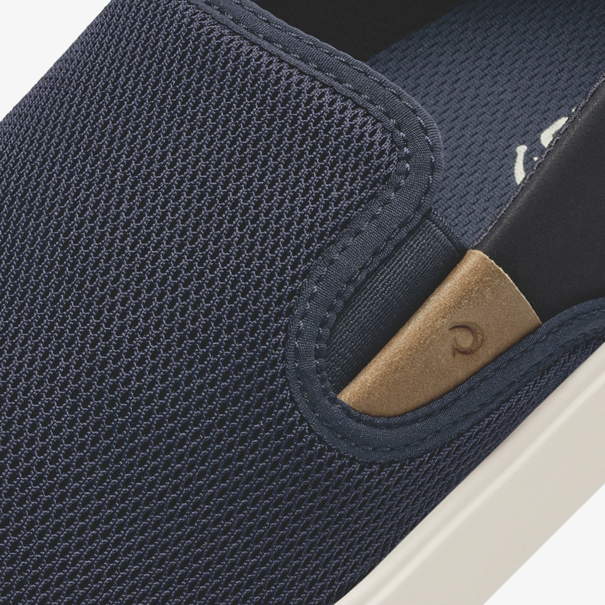 Laeʻahi Nui - Trench Blue / Tan
– OluKai - Image 3