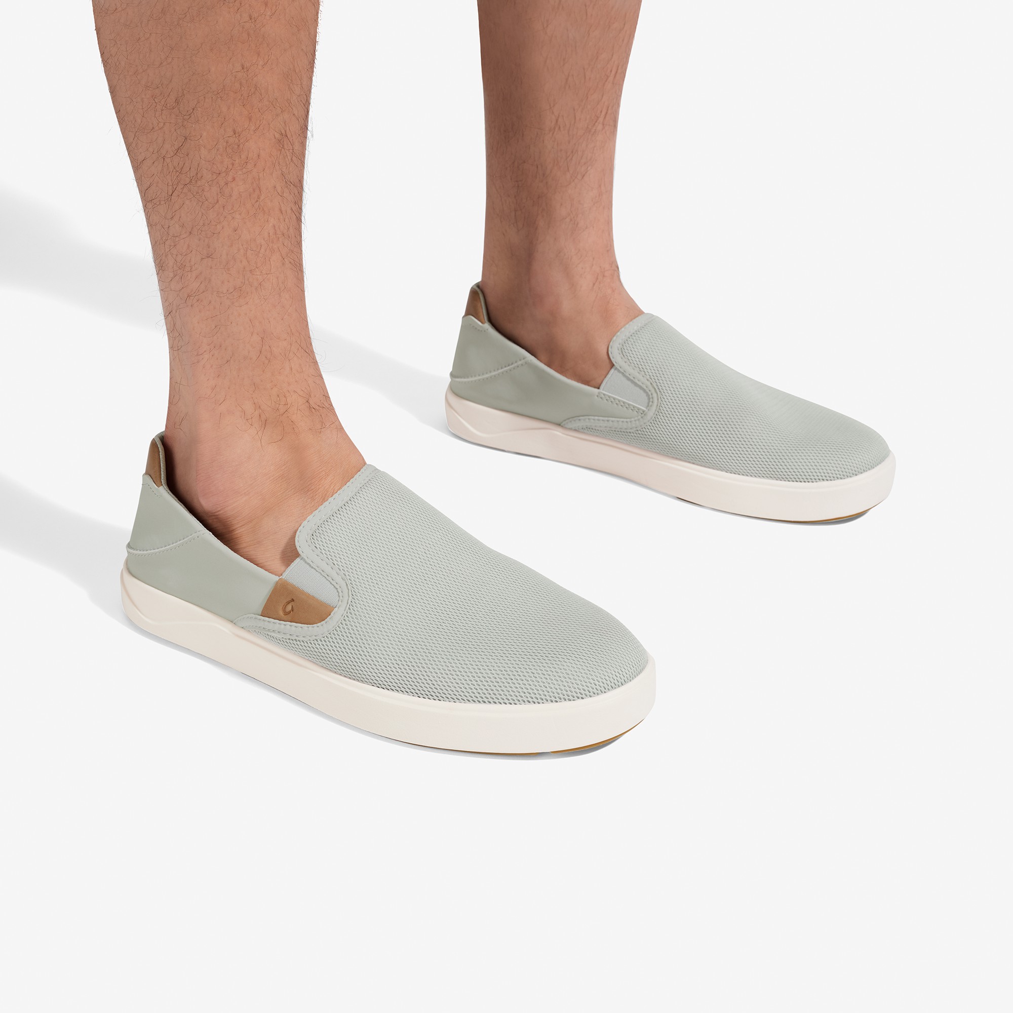 Laeʻahi Nui - Cloud Grey / Tan
– OluKai - Image 2