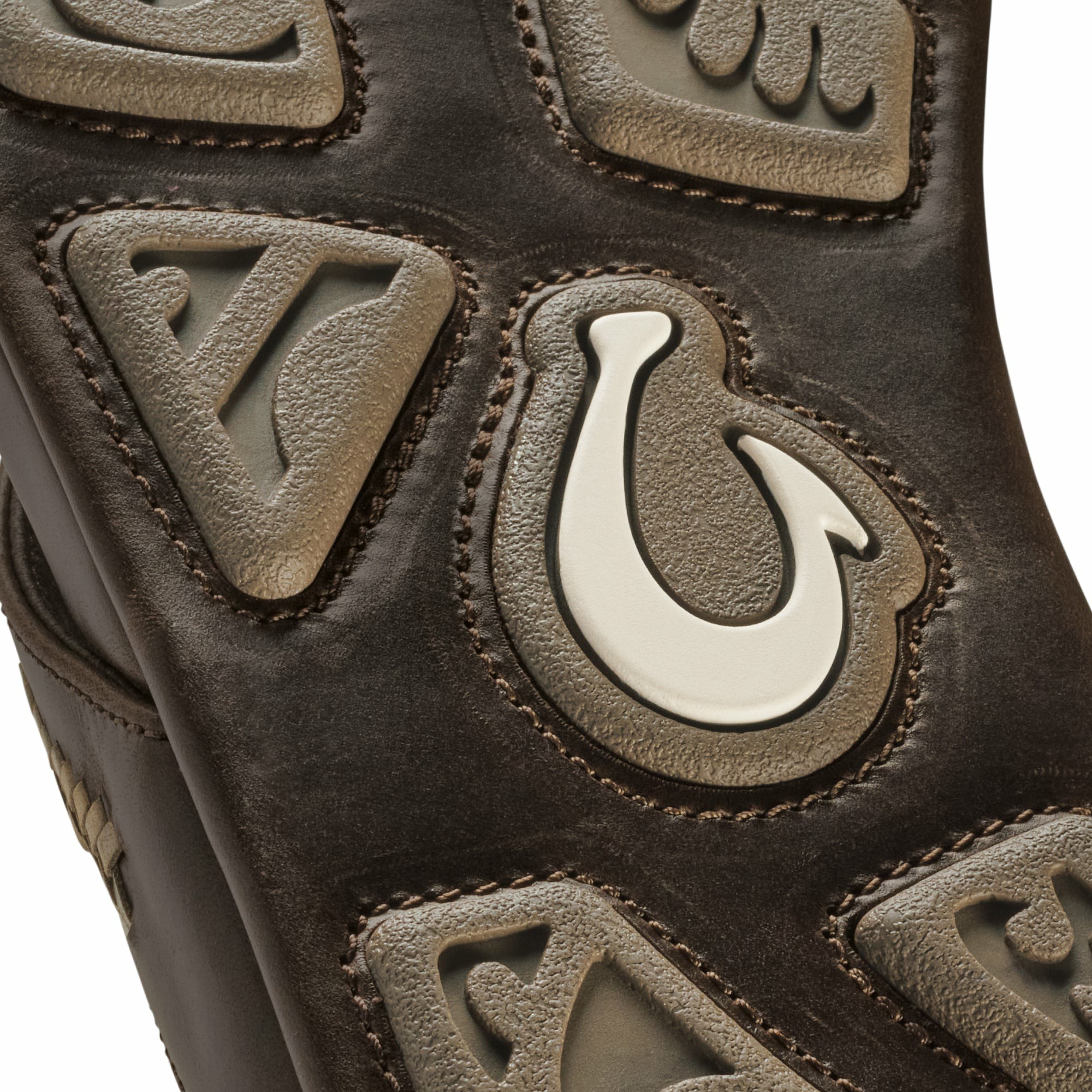 Mea Ola Mano - Dk Java / Mustang
– OluKai - Image 7