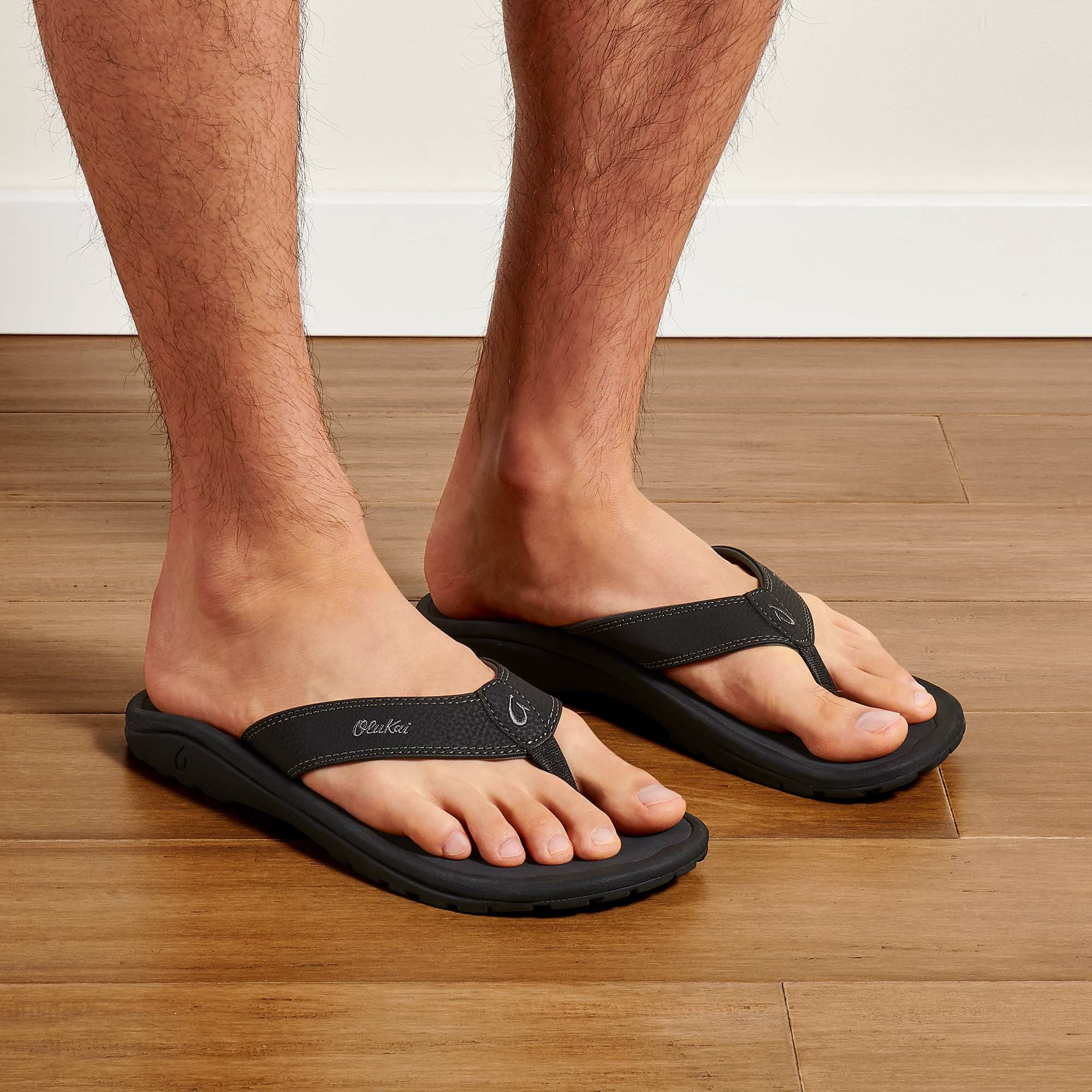 OluKai ‘Ohana - Black / Dark Shadow | Men's Beach Sandals - Image 2
