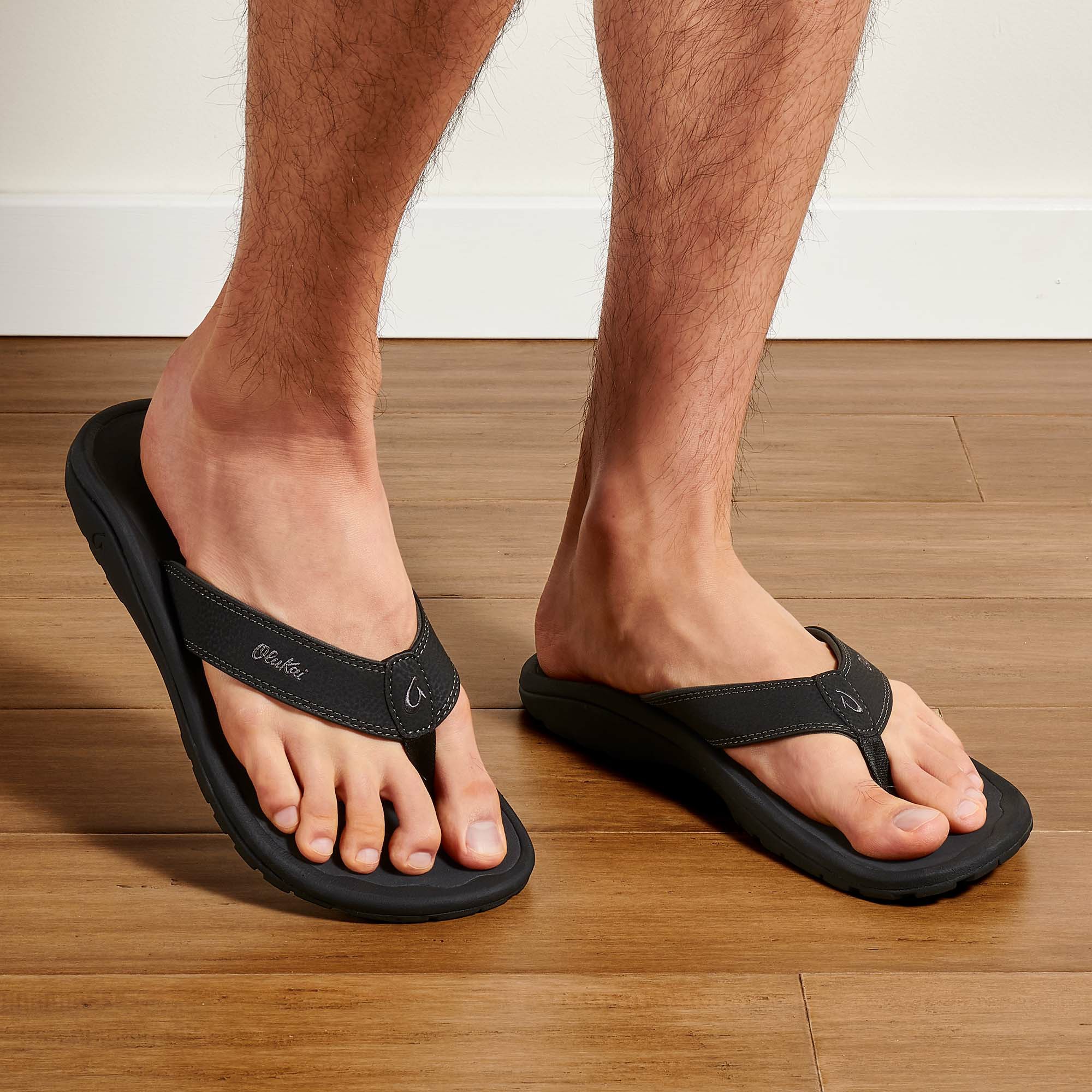 OluKai ‘Ohana - Black / Dark Shadow | Men's Beach Sandals - Image 5