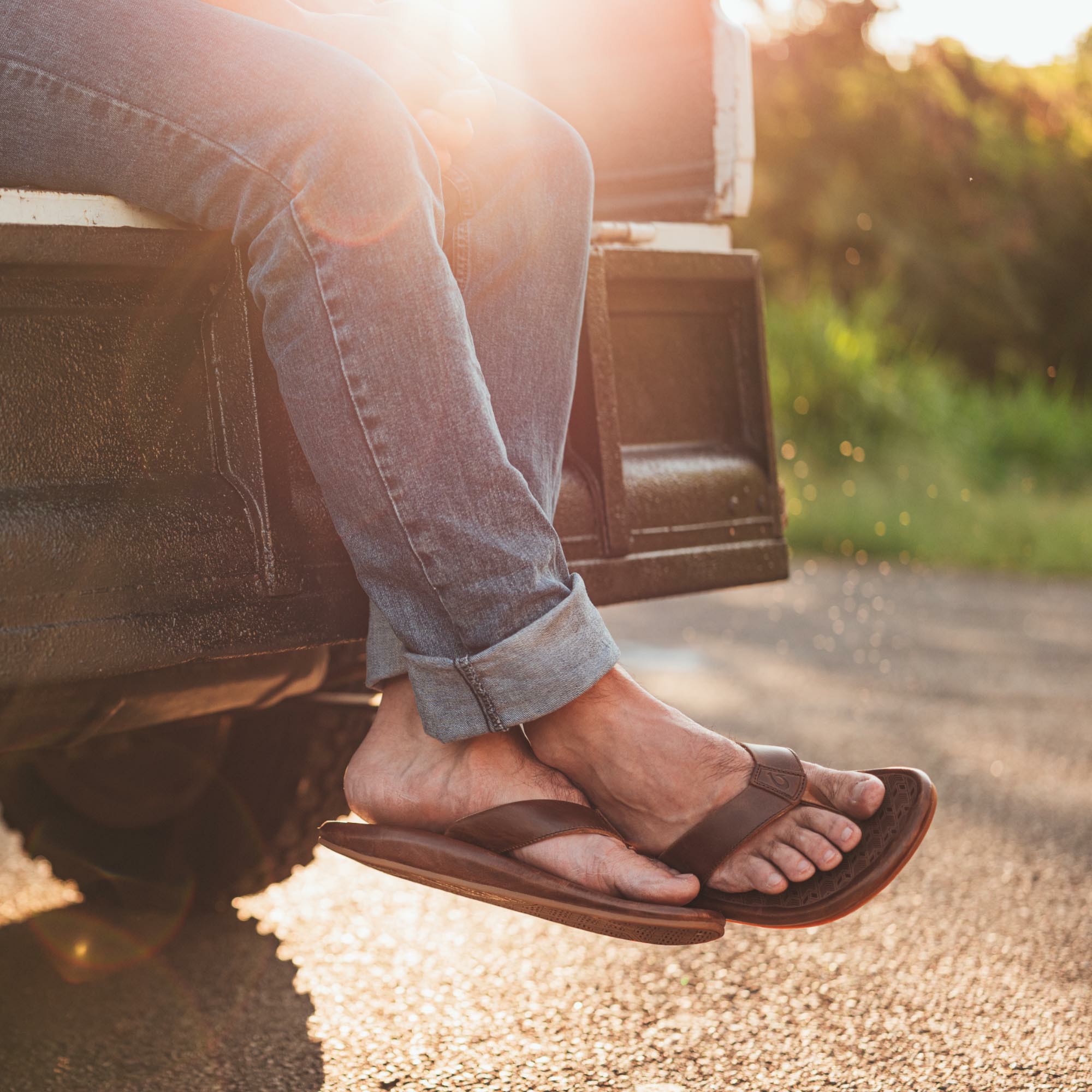 ‘Ilikai Men‘s Leather Sandals - Toffee - Image 2