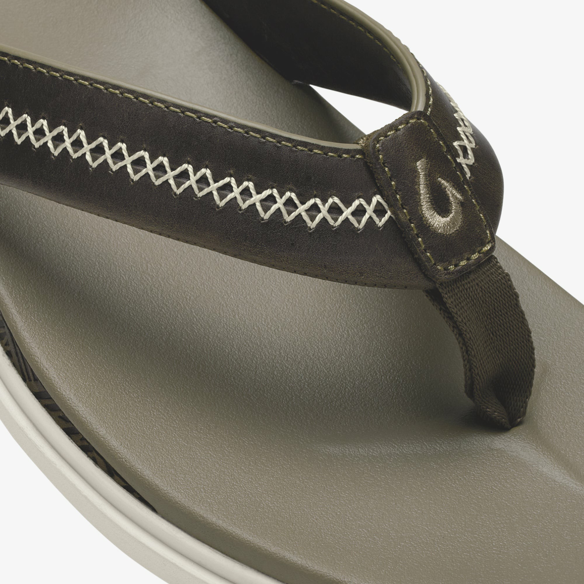 Shoreline - Mustang / Clay
– OluKai - Image 3