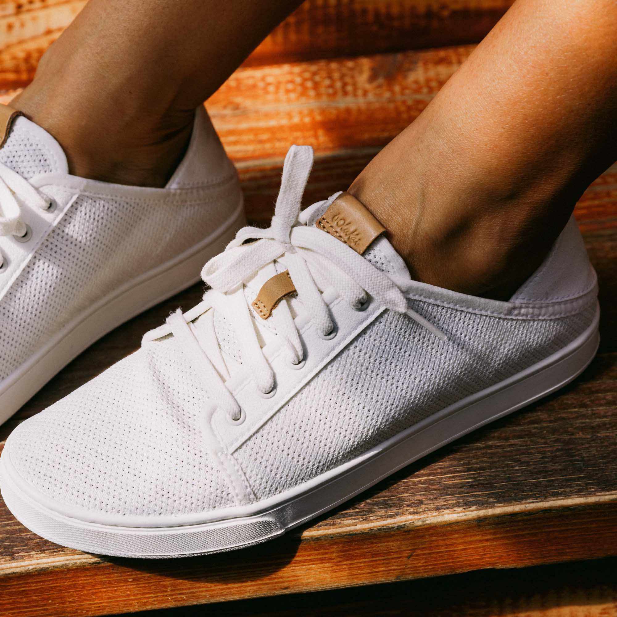 Pehuea Lī Women's Sneakers - White - Image 6