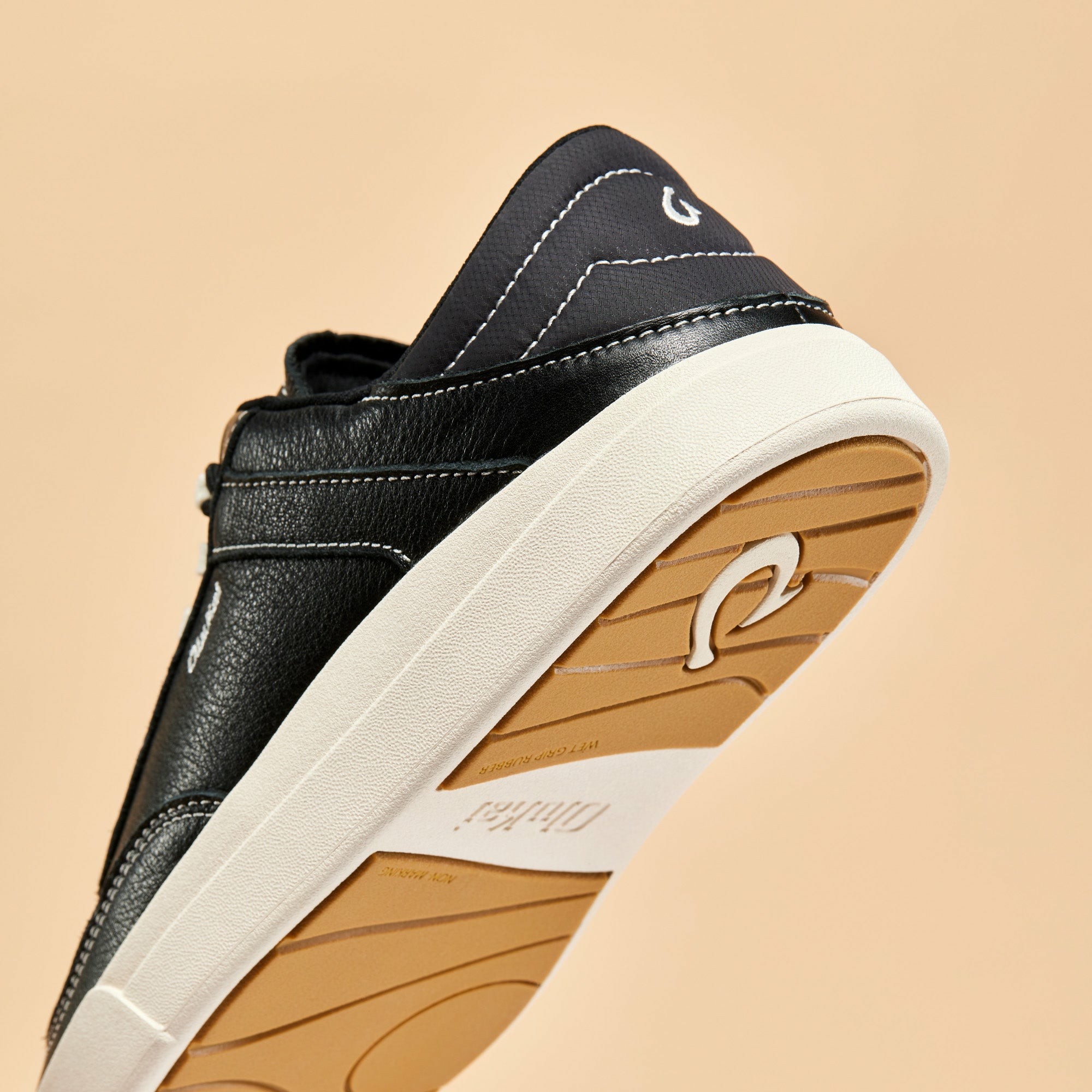 Hā‘upu Leather Sneakers - Onyx - Image 9