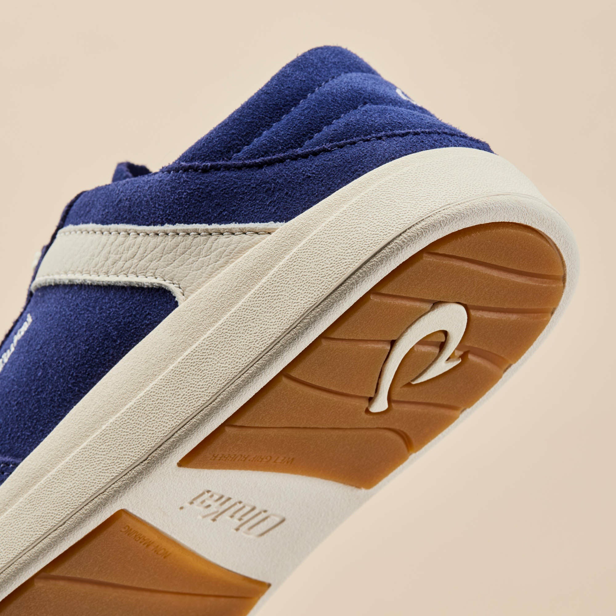 Hā‘upu Leather Sneakers - Navy / Off White - Image 6