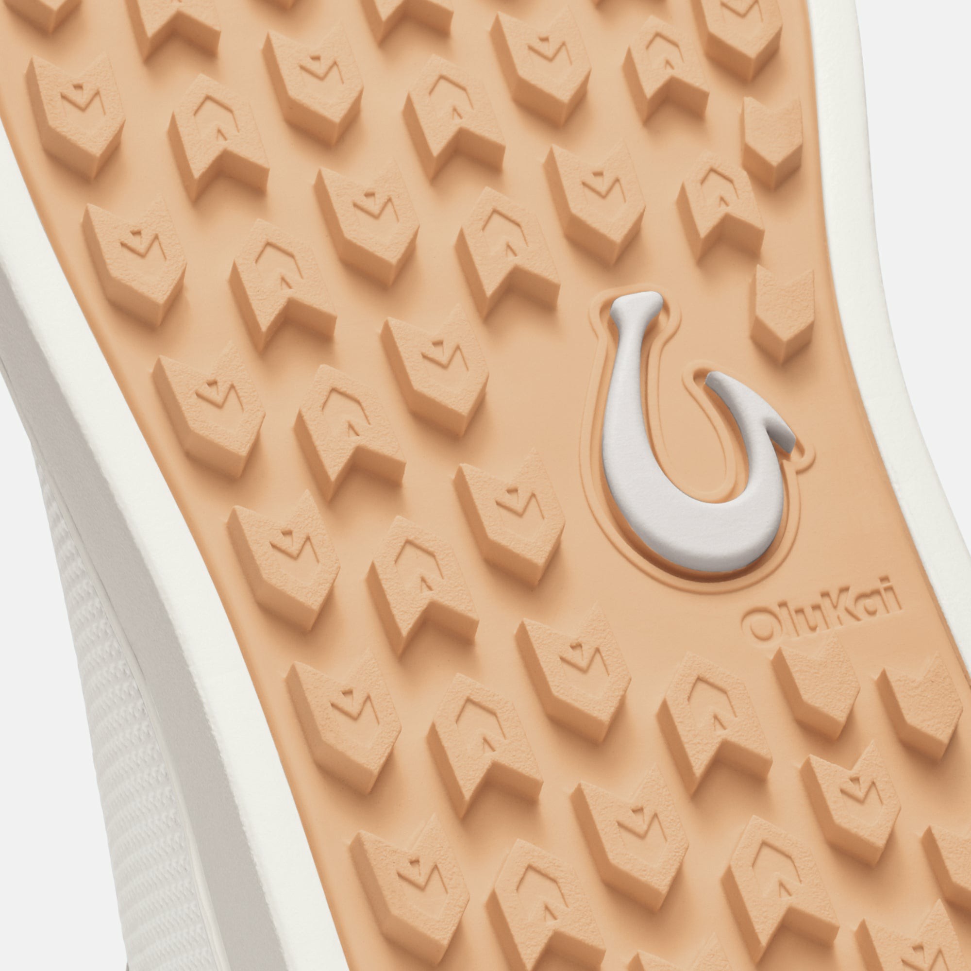 Kiahuna - Bright White / Cantalope
– OluKai - Image 5