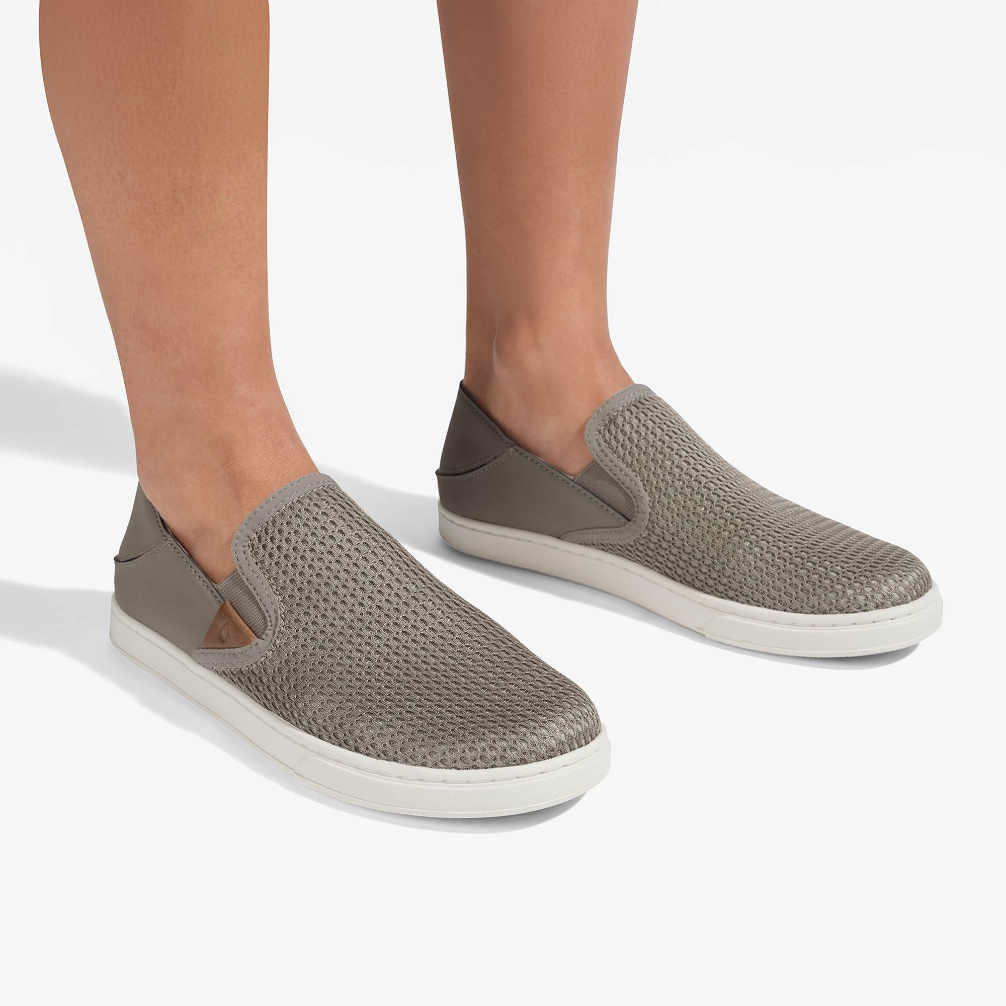 Pehuea - Taupe Grey / Taupe Grey
– OluKai - Image 4