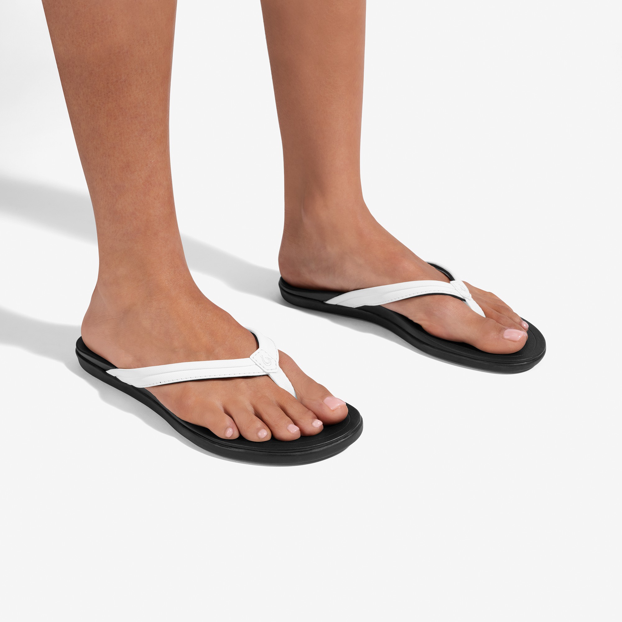 Ho‘ōpio Maluā - Bright White / Warm Sand
– OluKai - Image 2