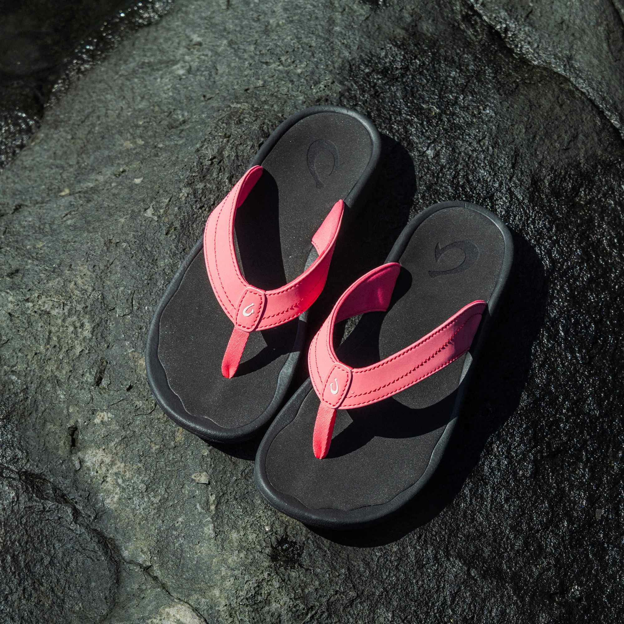 ‘Ohana - Hot Pink / Black
– OluKai - Image 2