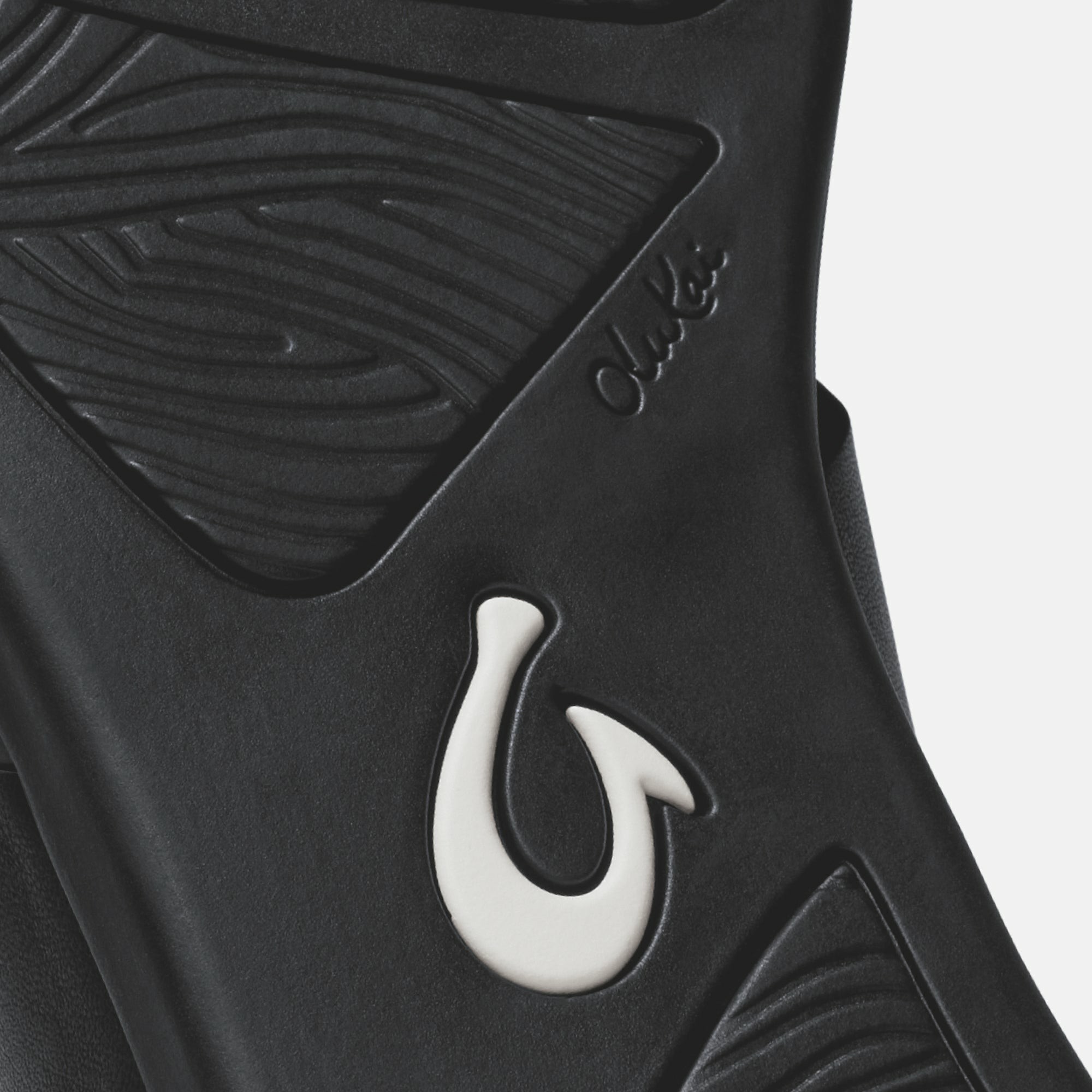 Ho‘ōpio Mele - Black / Black
– OluKai - Image 7