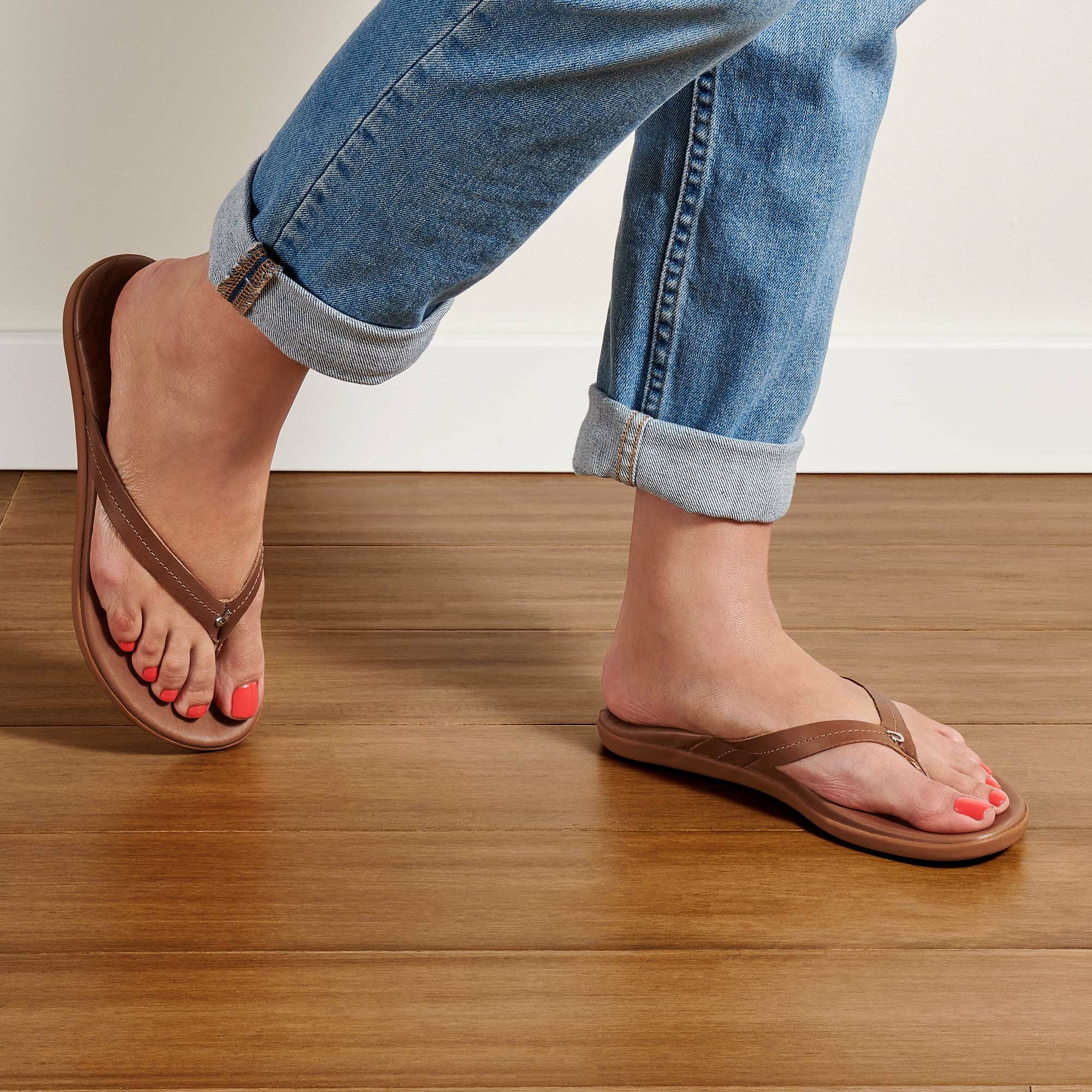 Honu Leather Beach Sandals - Tan - Image 4