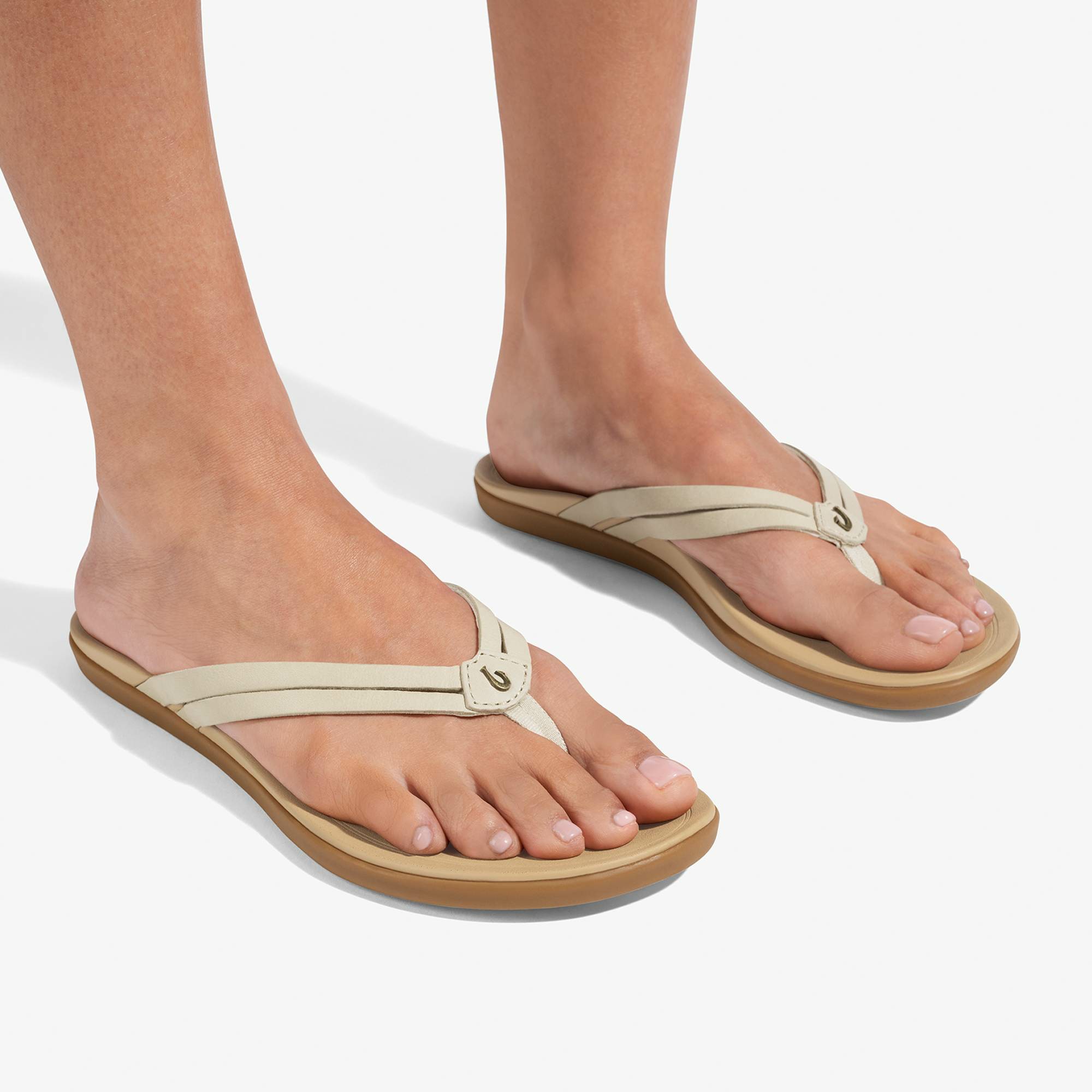Ho‘ōpio Hui - Tapa / Warm Sand
– OluKai - Image 6