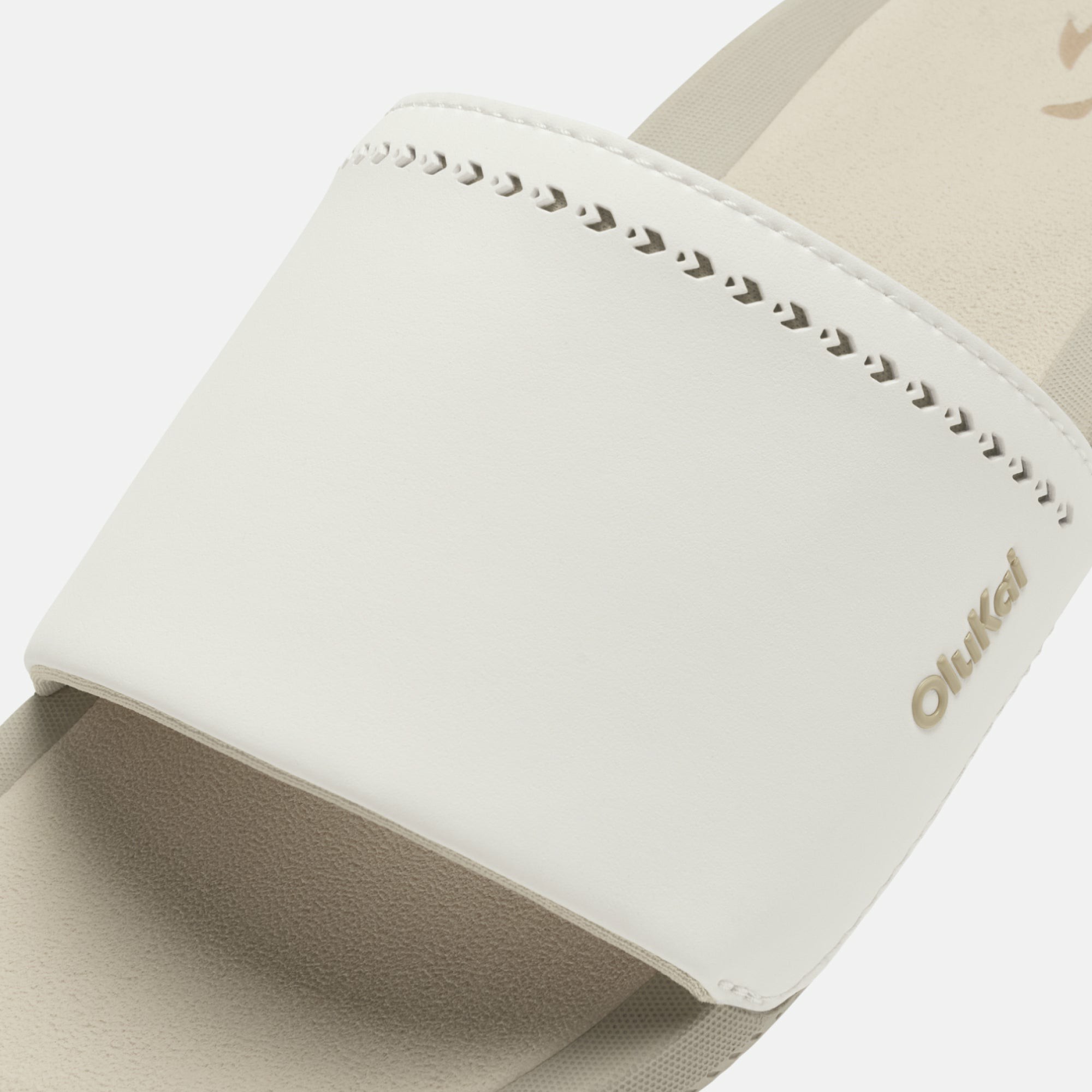 Ulele Slide - Bright White / Tapa
– OluKai - Image 5