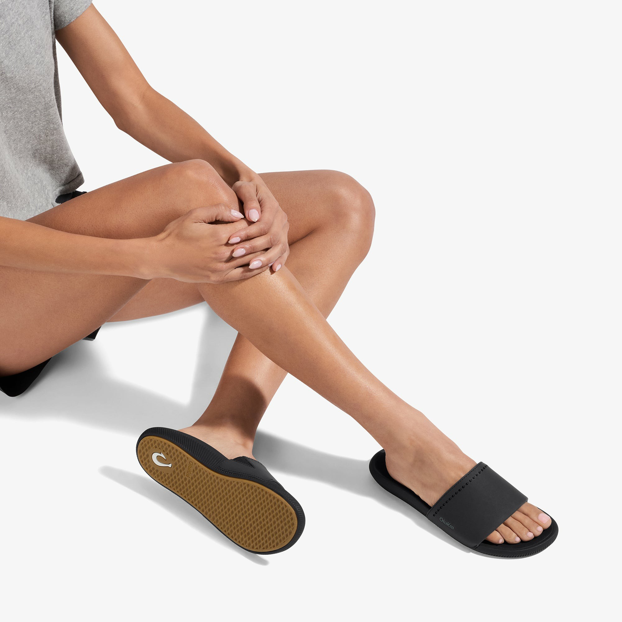 Ulele Slide - Black / Black
– OluKai - Image 6