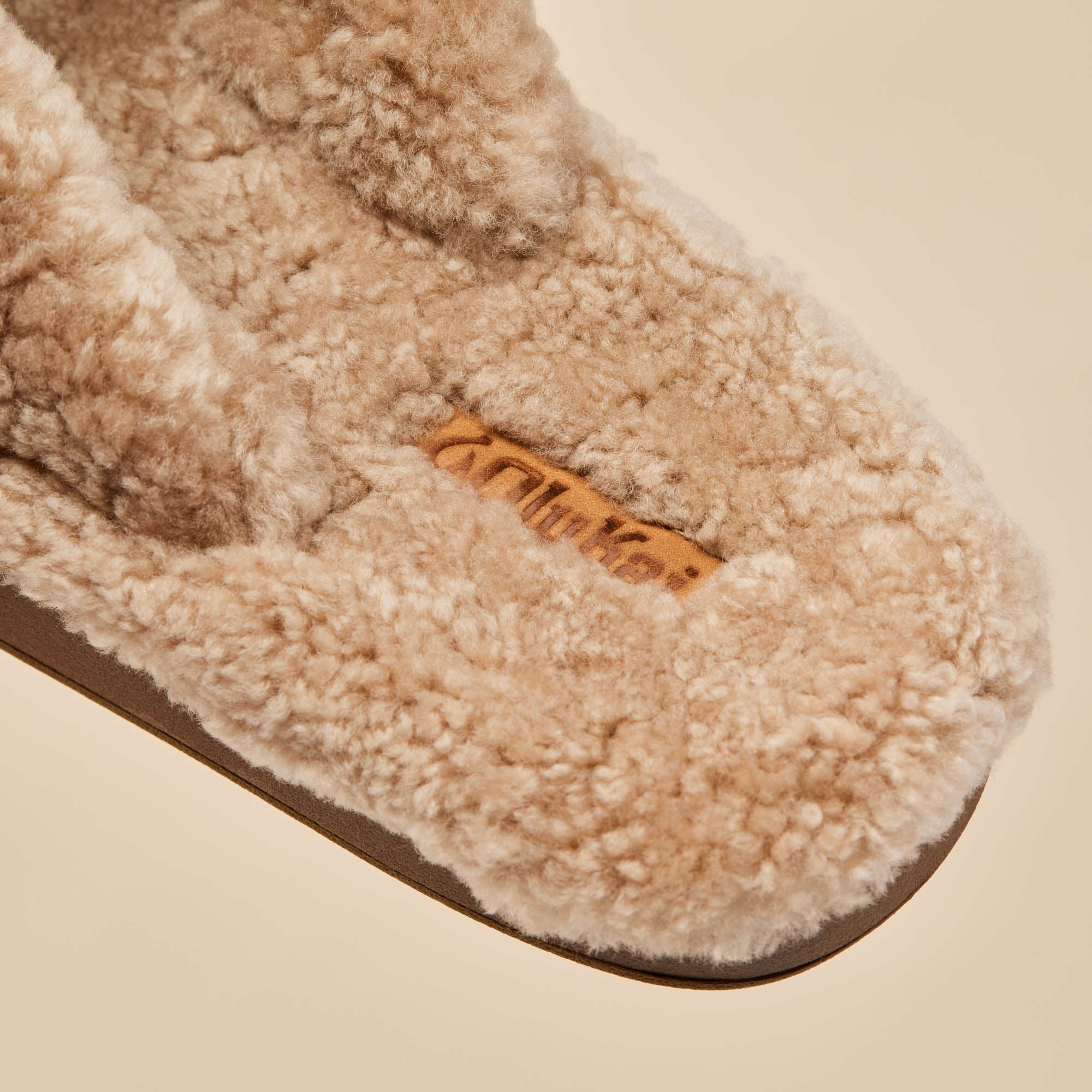 Kīpe'a Heu Women‘s Flip Flop Slippers - Tan - Image 7