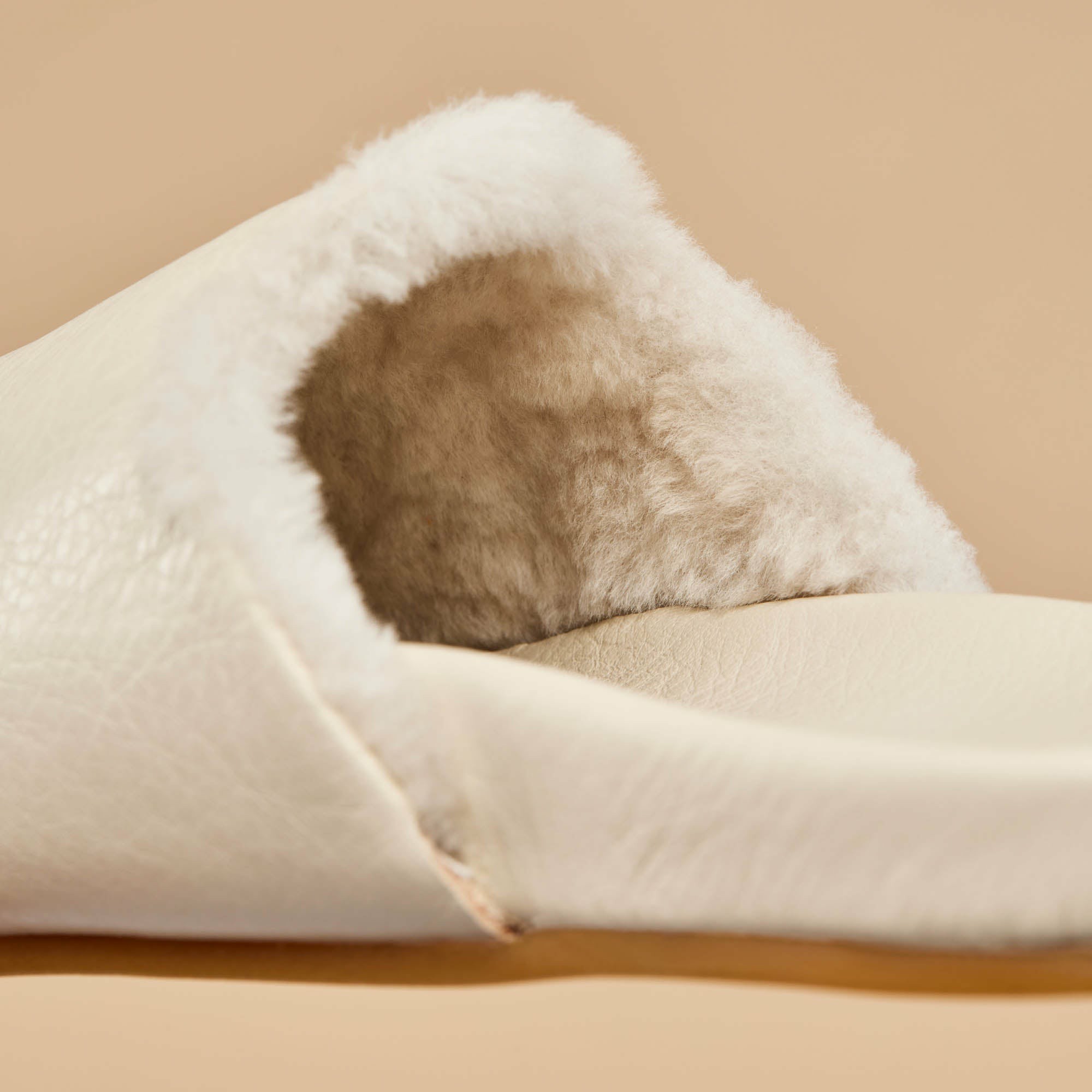 Kōnea Leather Slipper Mules - Bone
– OluKai - Image 4