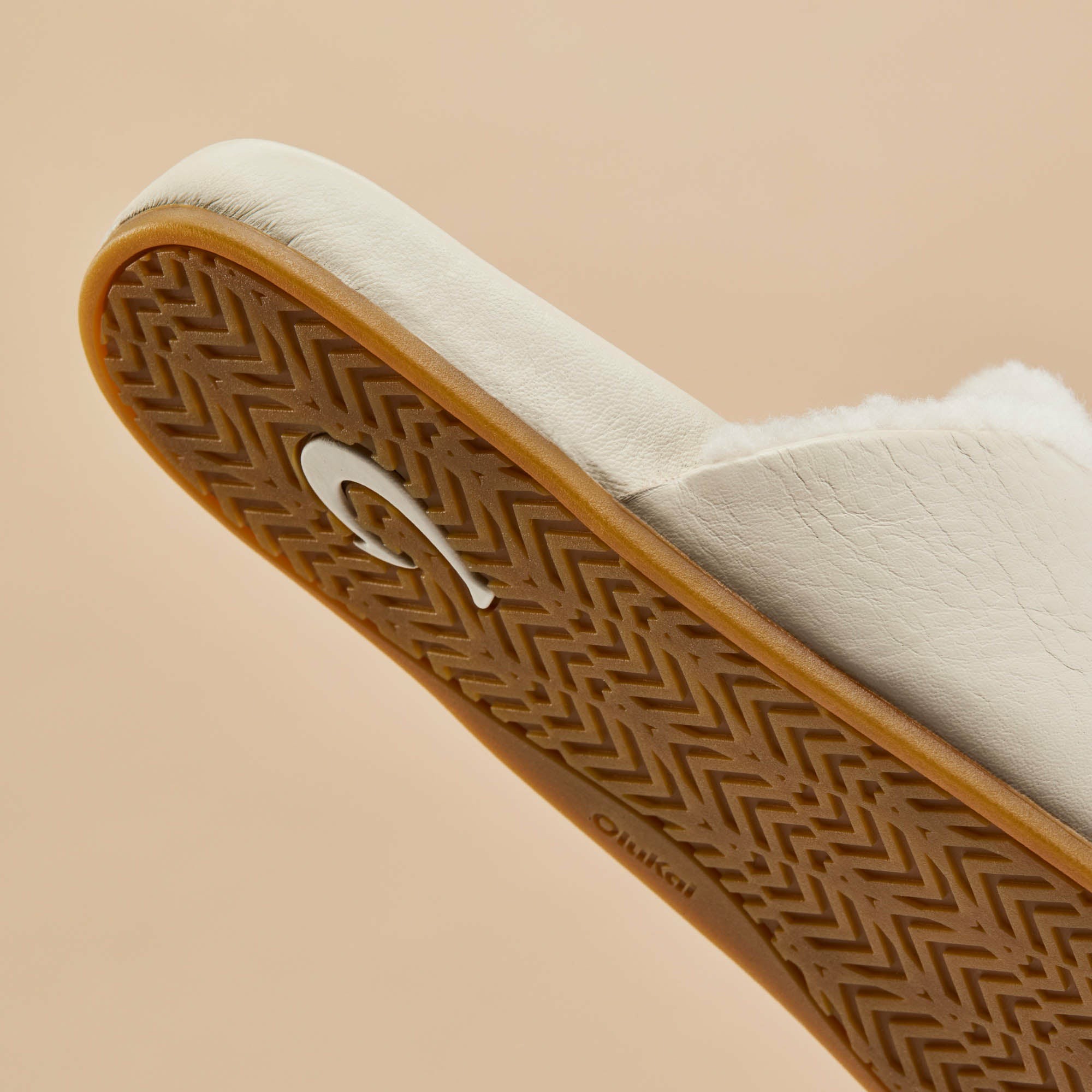Kōnea Leather Slipper Mules - Bone
– OluKai - Image 6