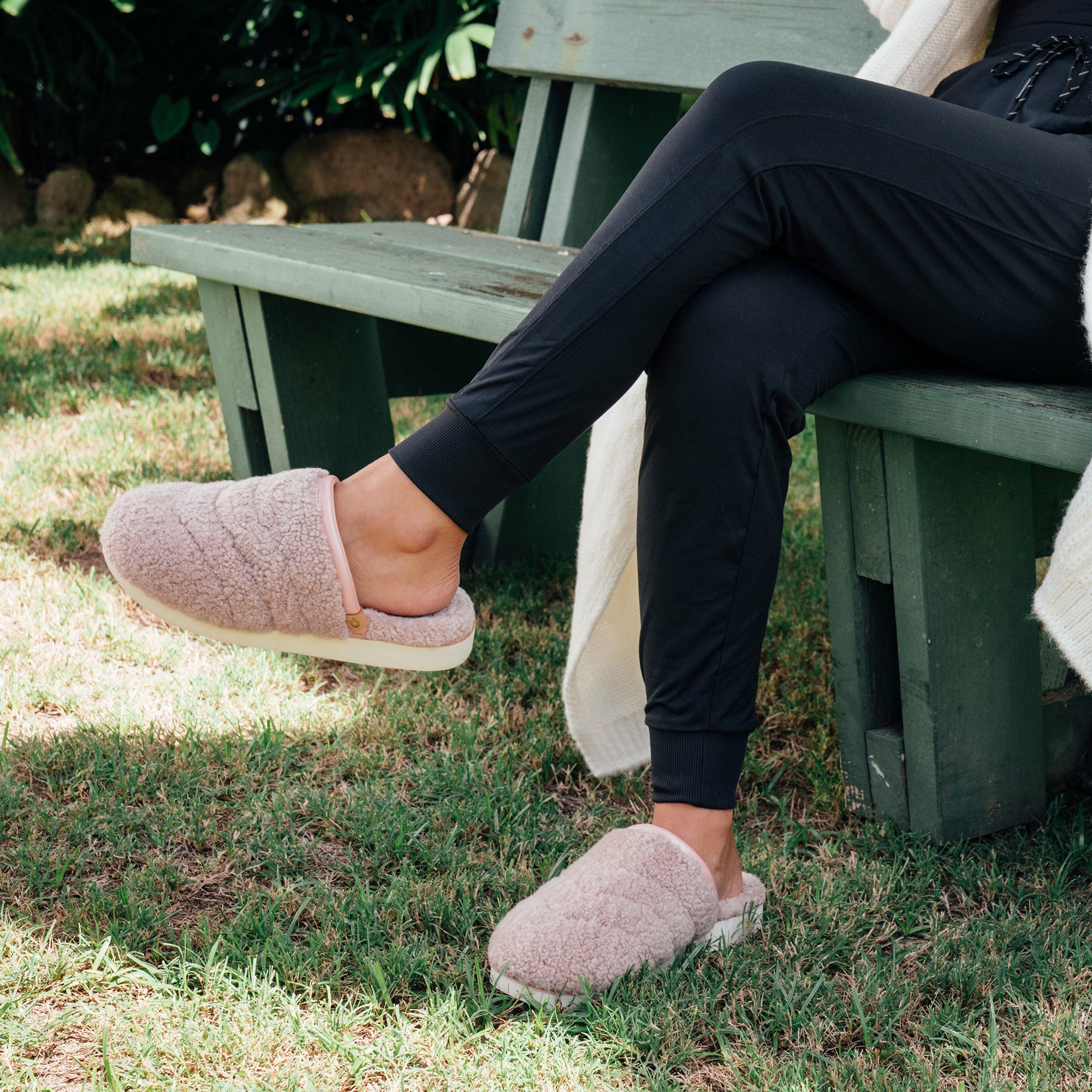 Pūpū Mua Shearling Mule Slipper - Pink Sea Salt - Image 4