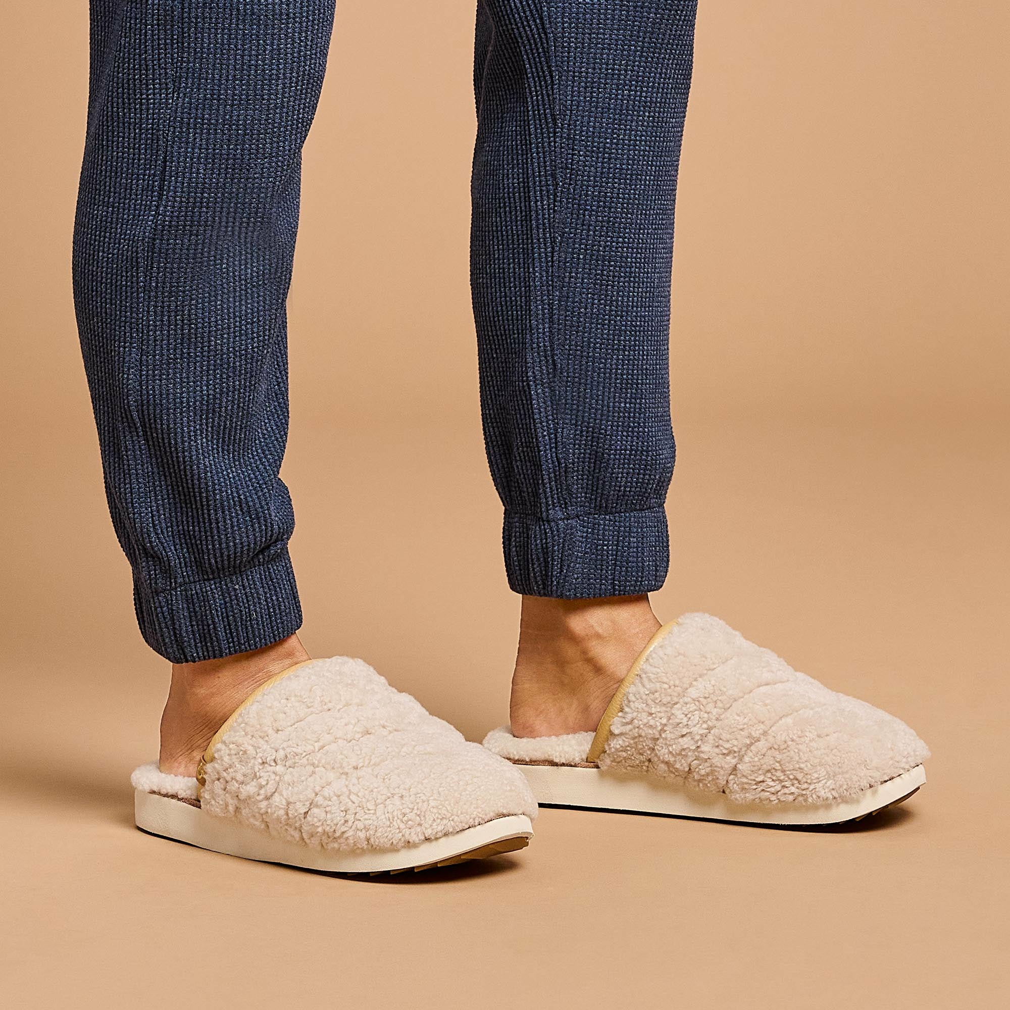 Pūpū Mua Shearling Mule Slipper - Tapa - Image 2