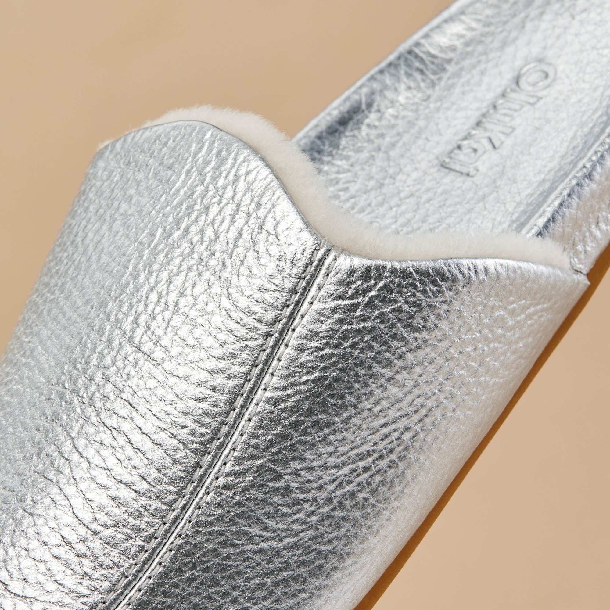 Kōnea Leather Slipper Mules - Silver
– OluKai - Image 3