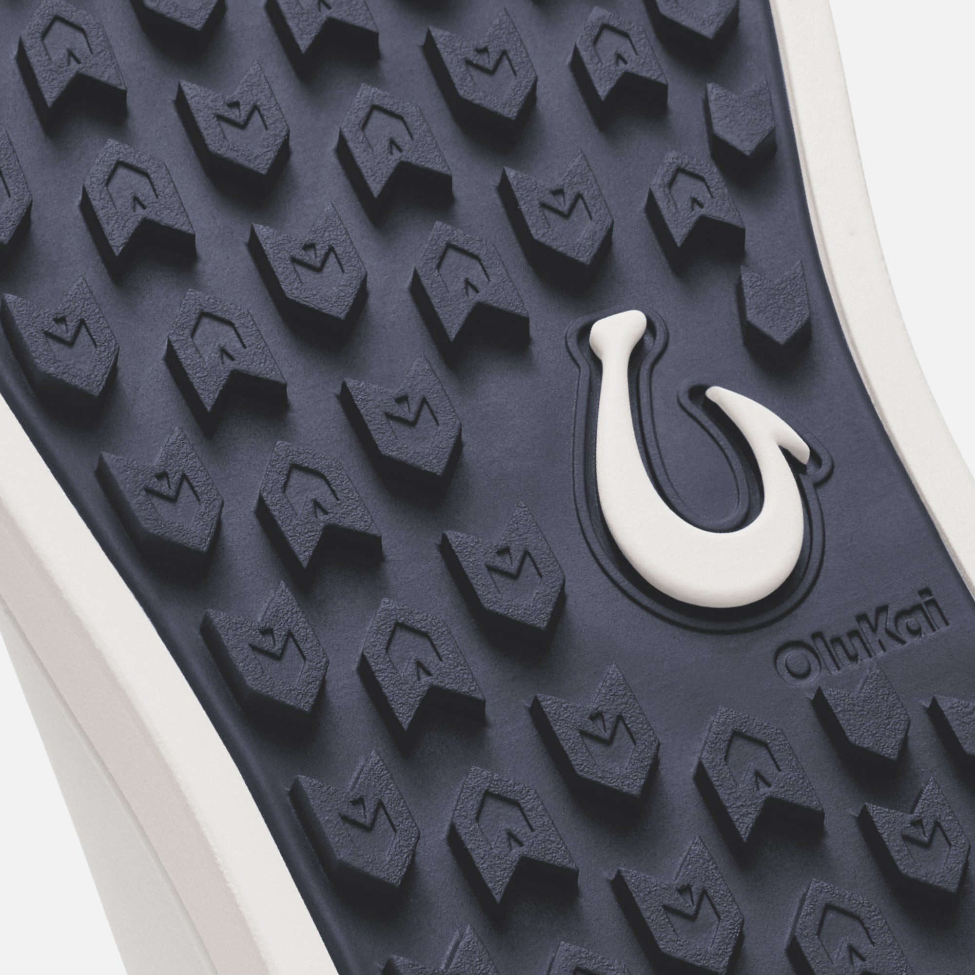 Puakea - Bright White / Trench Blue
– OluKai - Image 7